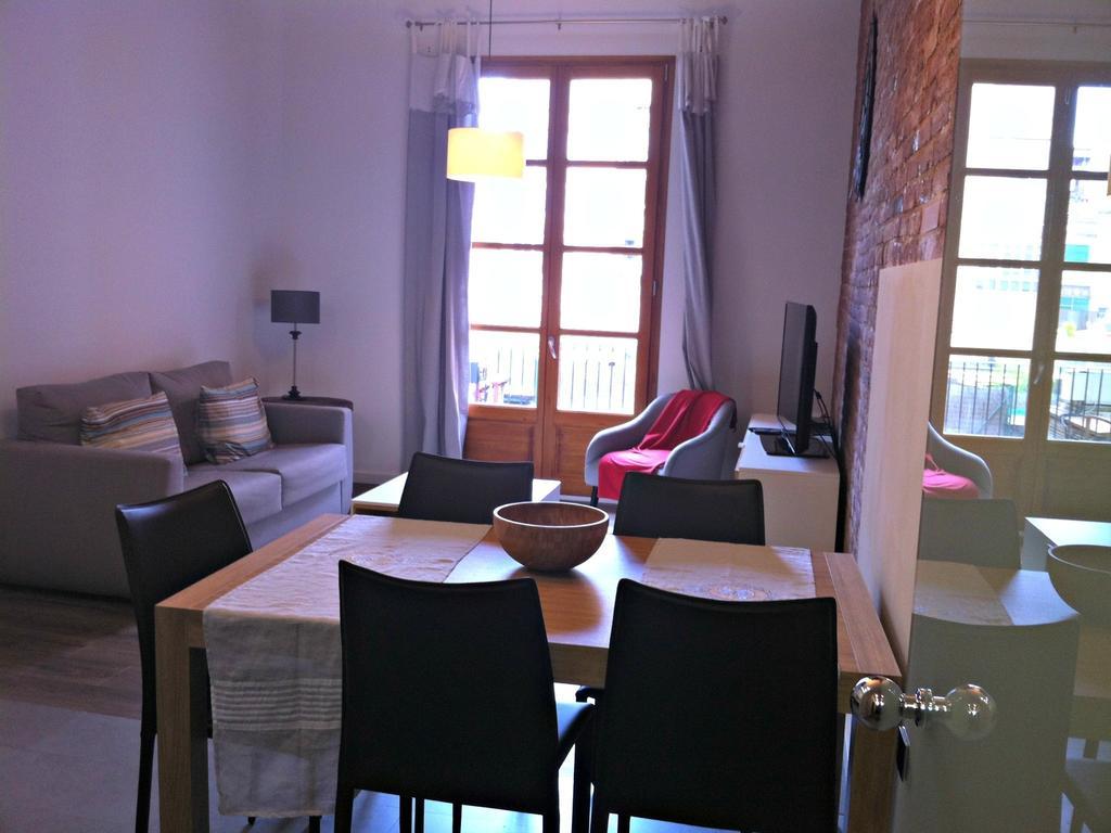 Ferienwohnung NiM Eixample 5 Barcelona Zimmer foto