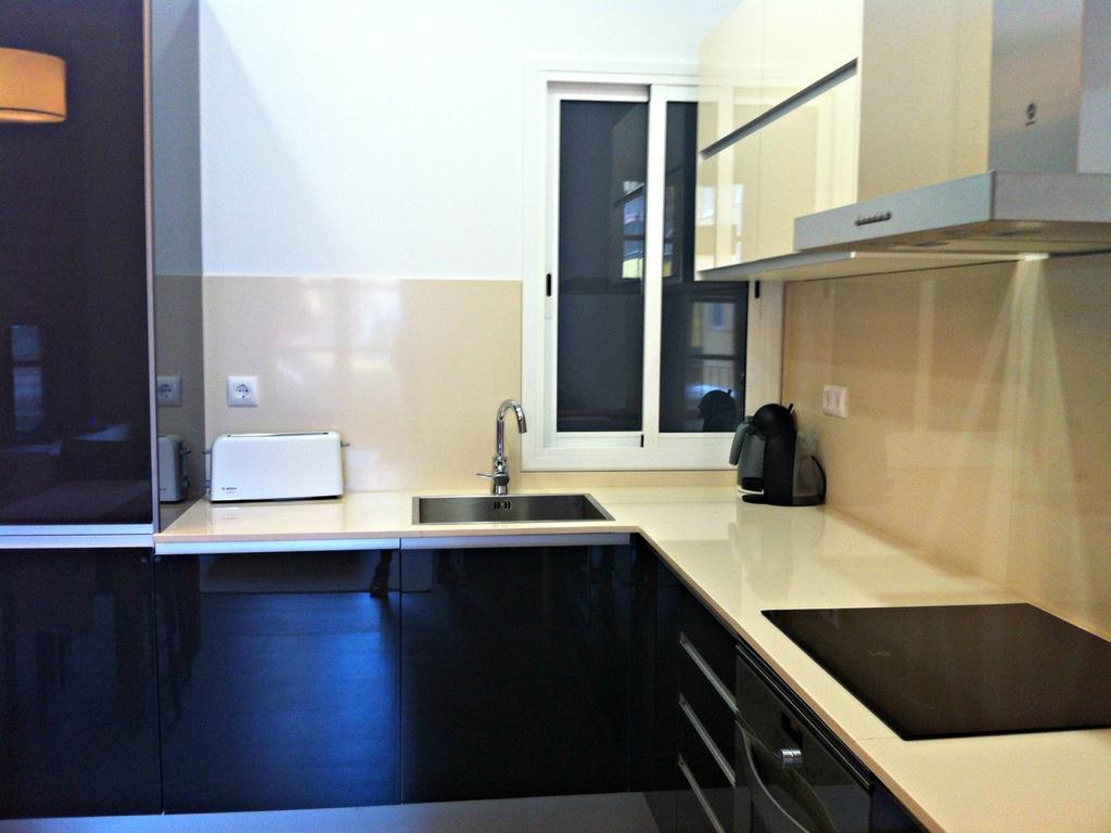 Ferienwohnung NiM Eixample 5 Barcelona Zimmer foto